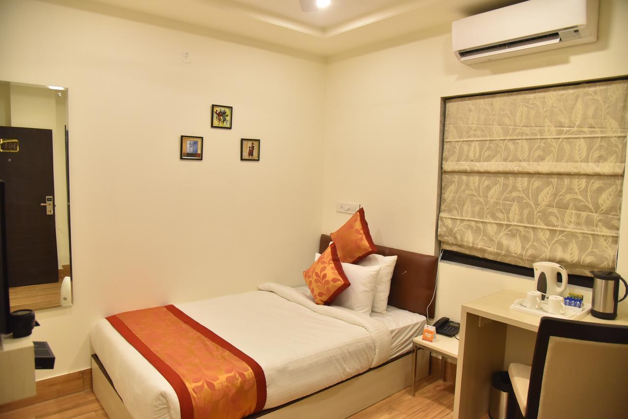 Rnb Select Vijay Palace Jaipur Eksteriør billede